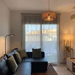 Encantador Duplex Con Dos Terrazas Cerca Del Mar.