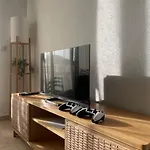 Encantador Duplex Con Dos Terrazas Cerca Del Mar. *