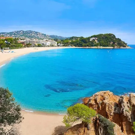 Encantador Con Dos Terrazas Cerca Del Mar. Apartamento *