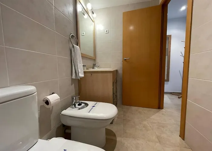 Apartamento Encantador Con Dos Terrazas Cerca Del Mar. *