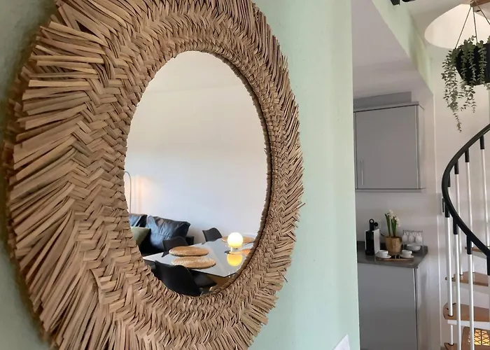 Encantador Con Dos Terrazas Cerca Del Mar. Apartamento