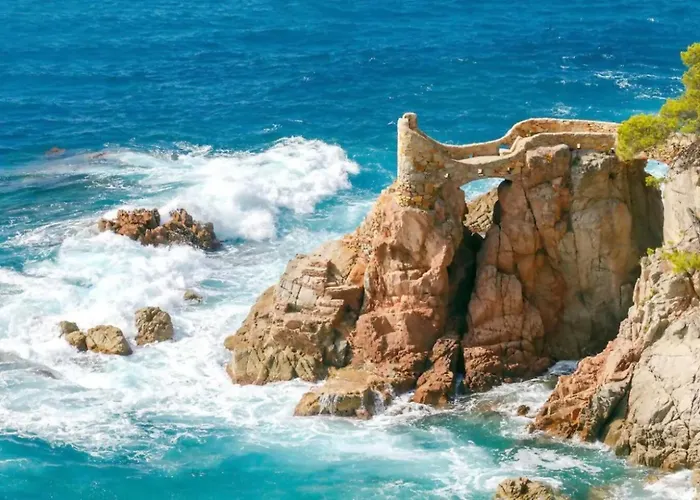 Encantador Con Dos Terrazas Cerca Del Mar. *