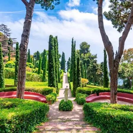 Encantador Duplex Con Dos Terrazas Cerca Del Mar. *