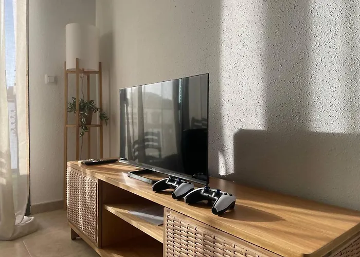 Encantador Duplex Con Dos Terrazas Cerca Del Mar. *